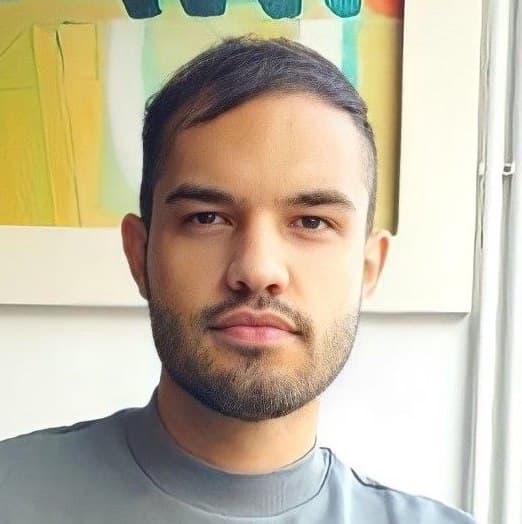 Kayvan Bayat